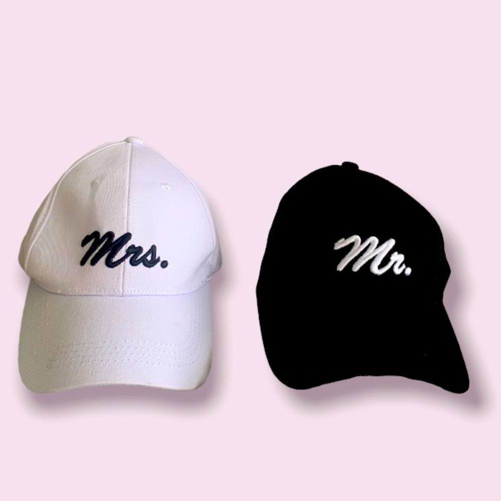 Mr. & Mrs. Baseball Cap Set 👩‍❤️‍💋‍👨